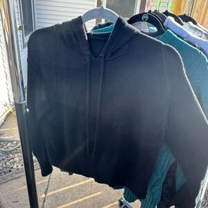 Black lululemon Women's hooded Sweater